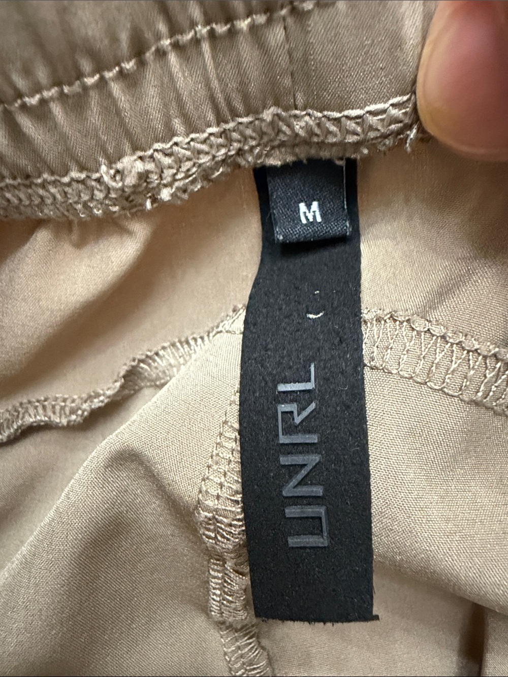 UNRL Men's Athleisure Drawstring Shorts in Tan Size Medium - Picture 5 of 6
